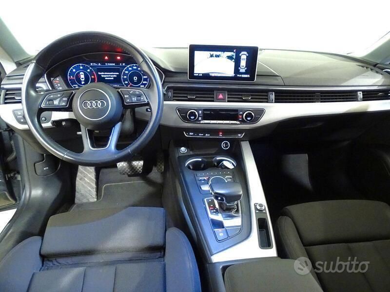 Usata Audi A5 190 CV (139 kW) 2019 Grigio Coupé