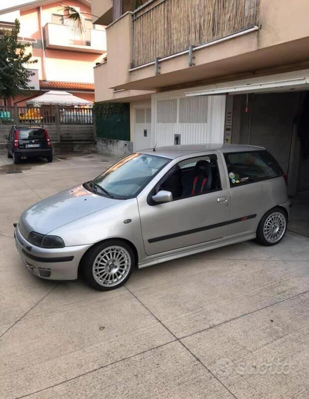 Usato 1996 Fiat Punto 1.4 Benzin 133 CV (15.000 €)