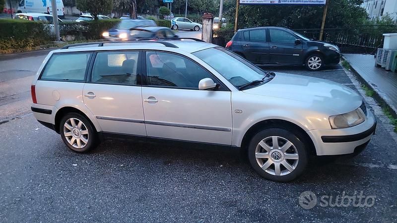 Usata VW Golf IV 50 CV (36 kW) 2000 Grigio Station wagon