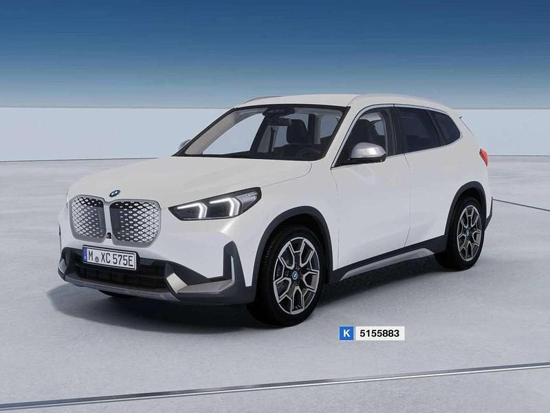Usata BMW iX1 xLine 91 kW (125 CV) 2024 Mineral white SUV