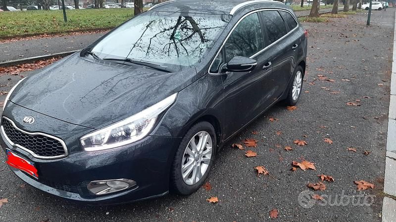 Usata Kia Ceed 2012 Nero Utilitaria