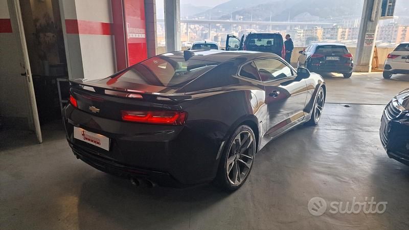 Usata Chevrolet Camaro 452 CV (332 kW) 2018 Grigio Coupé