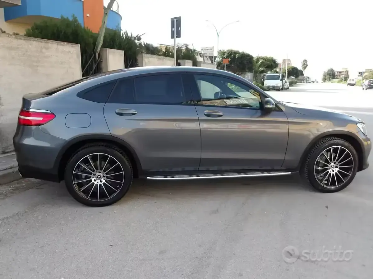 Usata Mercedes GLC250 Premium 204 CV (150 kW) 2019 Grigio Coupé