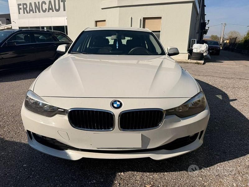 Usata BMW 316 Comfort Edition 116 CV (85 kW) 2015 Bianco Station wagon