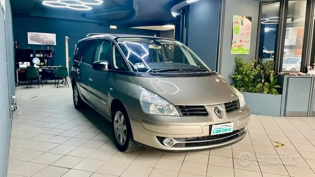 Usata Renault Espace Initiale 173 CV (127 kW) 2011 Giallo Monovolume
