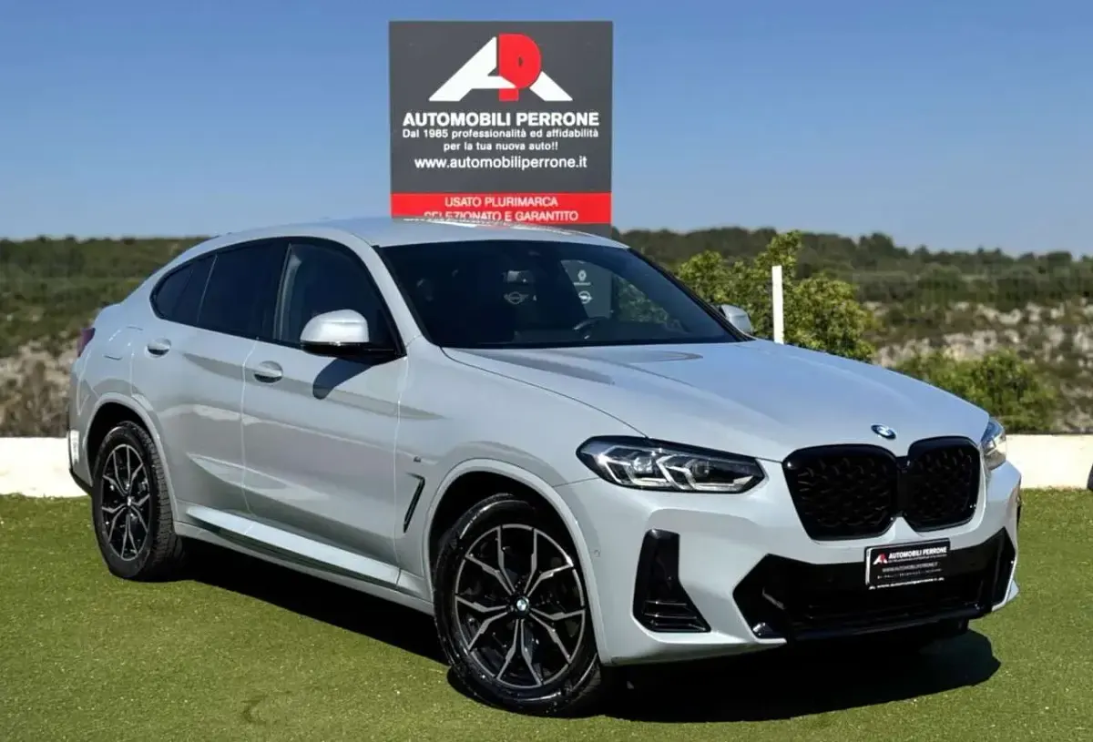 Usata BMW X4 M Sport 190 CV (139 kW) 2024 Brooklyn grey SUV