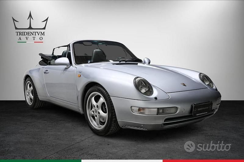Usata Porsche 911 Carrera Cabriolet 272 CV (200 kW) 1994 Argento Cabrio