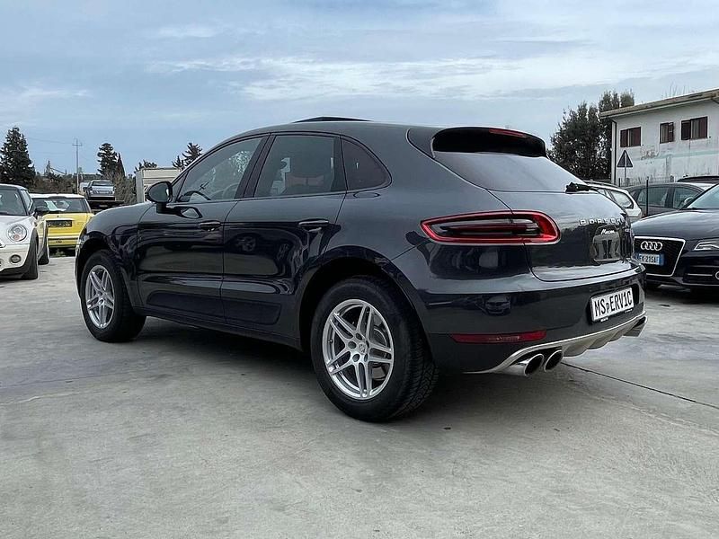 Usata Porsche Macan 252 CV (185 kW) 2016 Grigio SUV