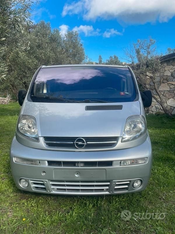 Usata Opel Vivaro 135 CV (99 kW) 2006 Monovolume