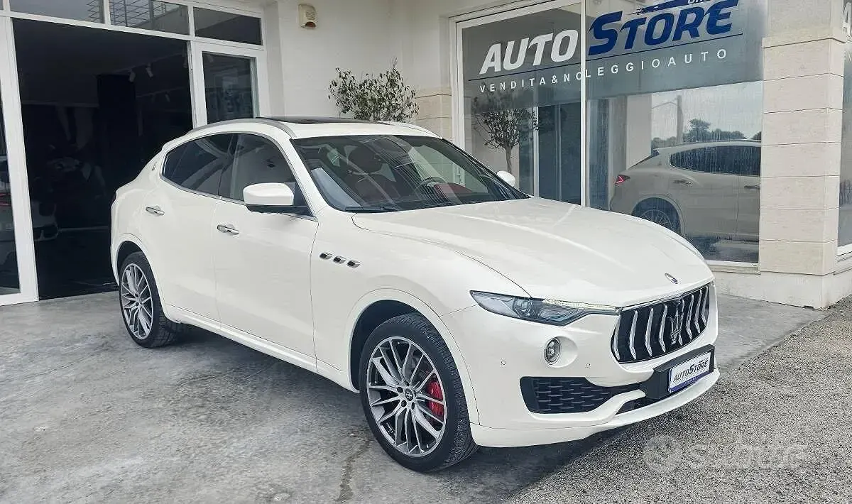 Usata Maserati Levante 250 CV (183 kW) 2018 Bianco SUV