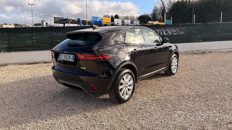 Usata Jaguar E-Pace R-Dynamic 150 CV (110 kW) 2019 Nero SUV