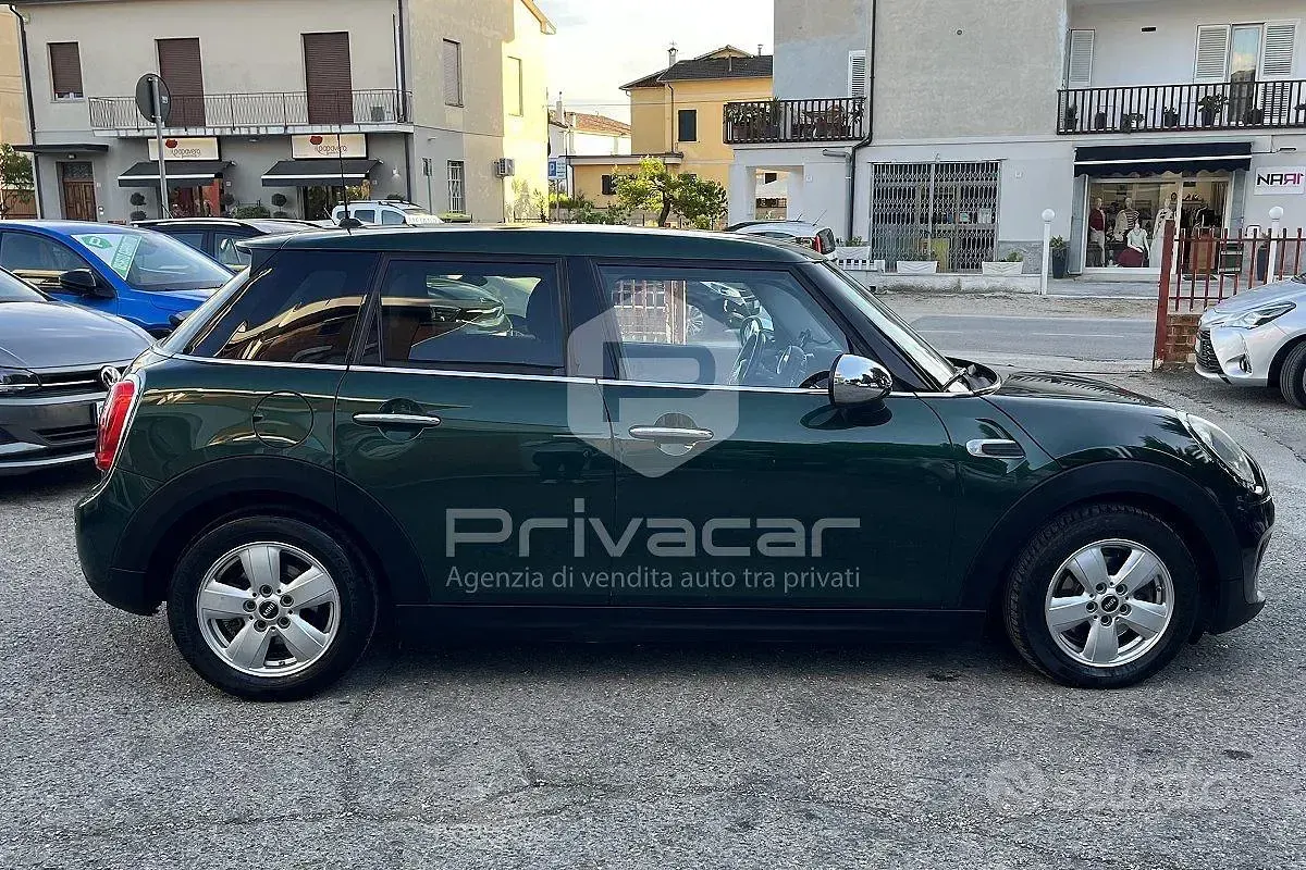 Usata Mini One D Business 95 CV (69 kW) 2015 Verde Utilitaria