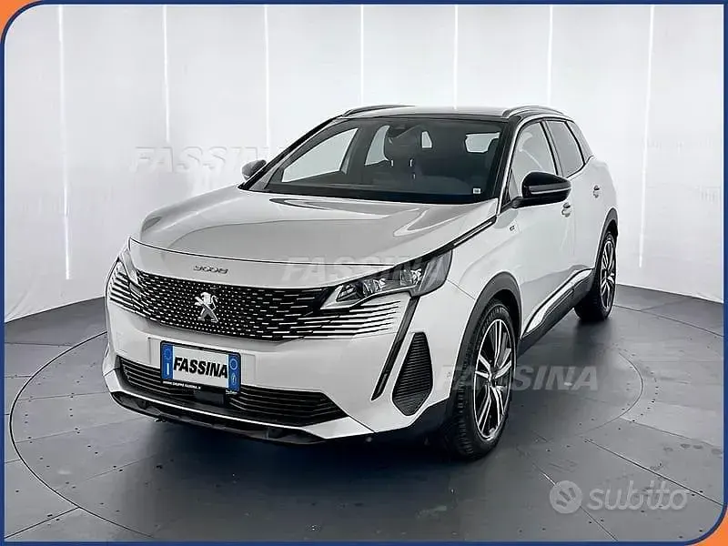 Usata Peugeot 3008 GT 131 CV (96 kW) 2021 Bianco/nero SUV