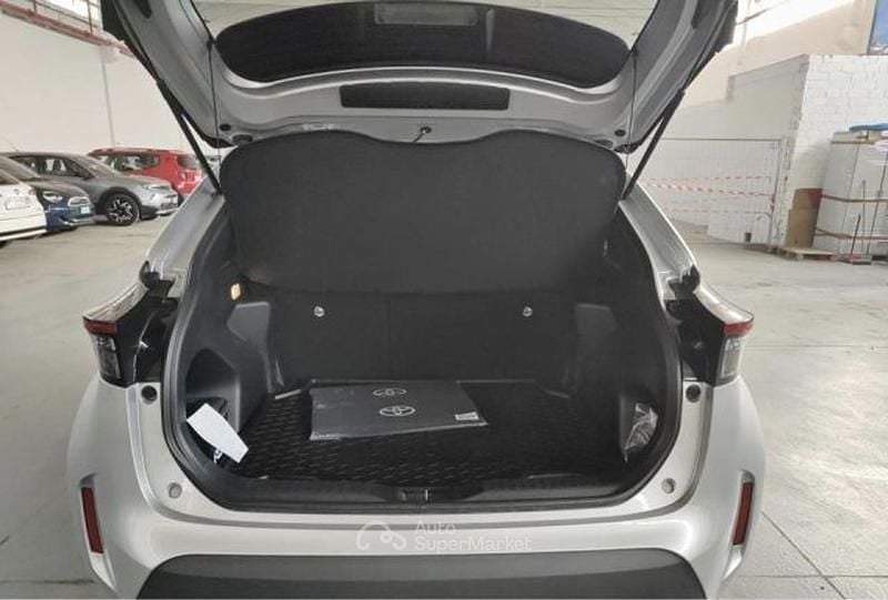 Usata Toyota Yaris Cross Sport 116 CV (85 kW) 2025 Bianco SUV