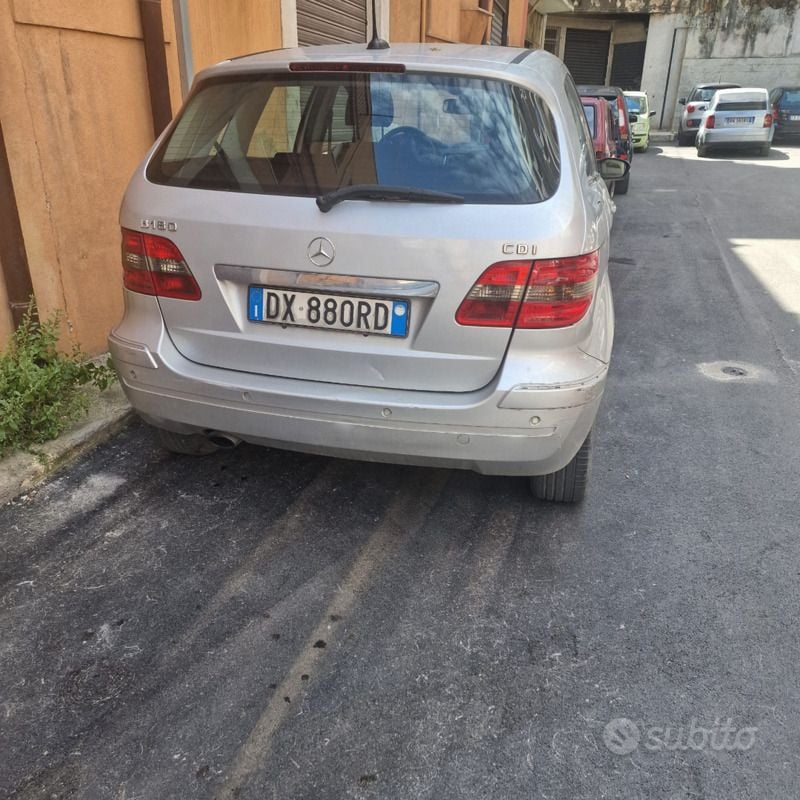 Usata Mercedes B180 109 CV (80 kW) 2009 Monovolume