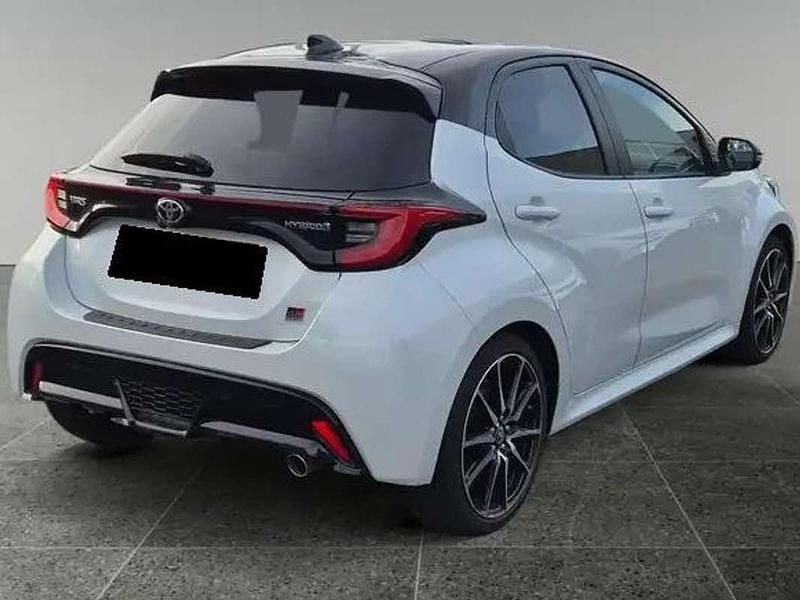 Usata Toyota Yaris 116 CV (85 kW) 2022 Bianco Utilitaria