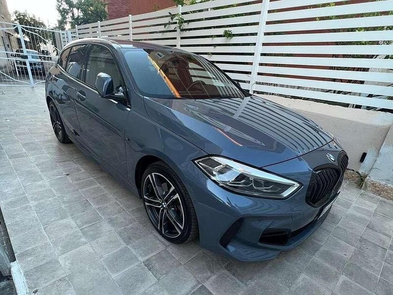 Usata BMW 118 Sport Line 150 CV (110 kW) 2020 Grigio Utilitaria