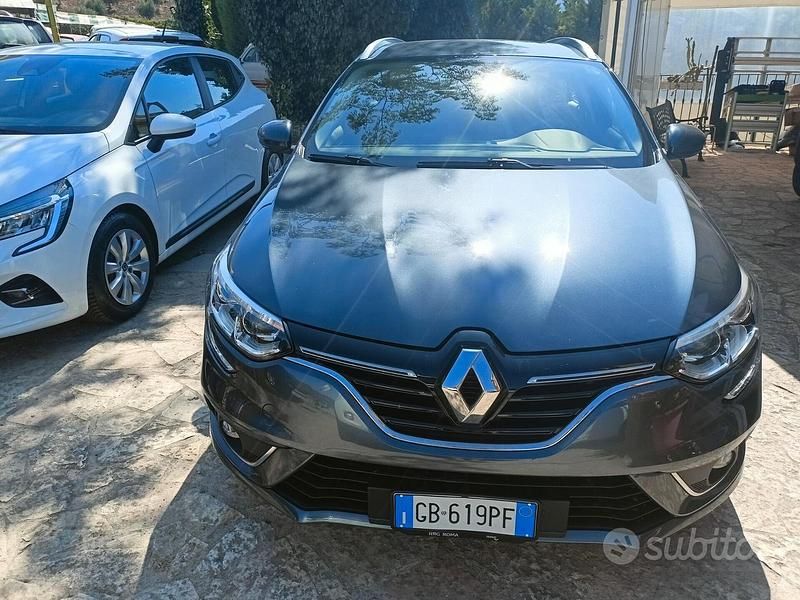 Usata Renault Mégane GrandTour 115 CV (84 kW) 2020 Blu Station wagon