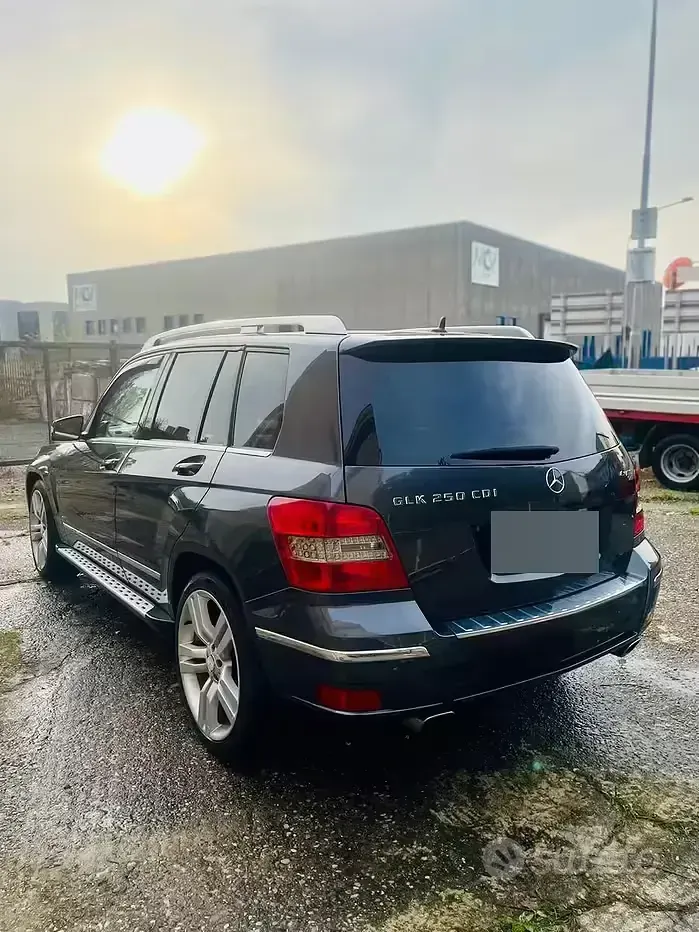 Usata Mercedes GLK250 Premium 204 CV (150 kW) 2010 Grigio SUV