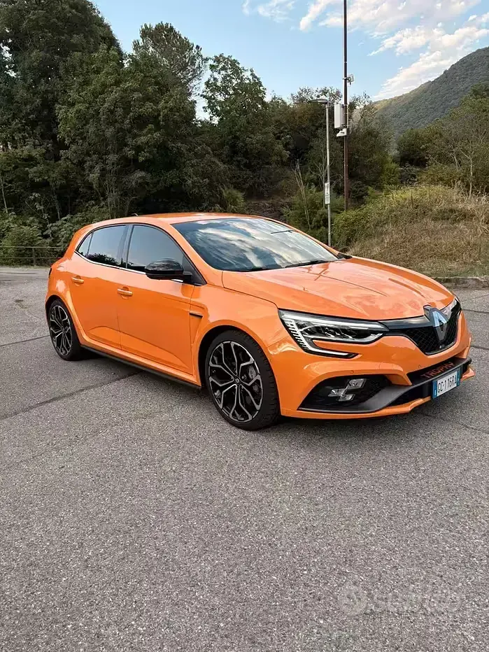 Usata Renault Mégane II Trophy 300 CV (220 kW) 2021 Arancione Berlina