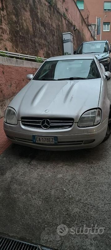 Usata Mercedes SLK200 163 CV (119 kW) 2002 Grigio Cabrio