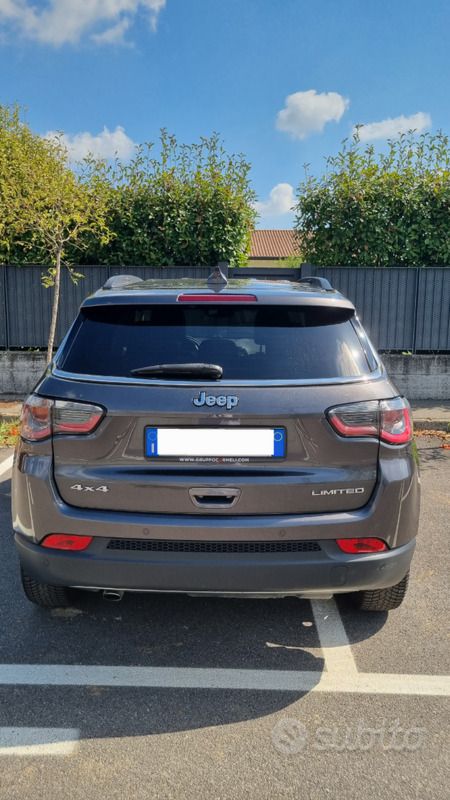Usata Jeep Compass Limited 140 CV (102 kW) 2019 Grigio SUV
