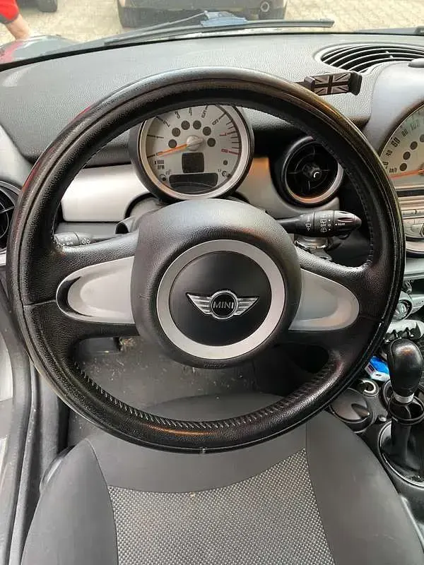 Usata Mini ONE 75 CV (55 kW) 2010 Grigio Utilitaria