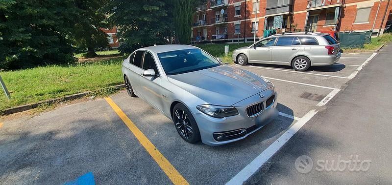 Usata BMW 520 Luxury Line 190 CV (139 kW) 2015 Grigio Berlina