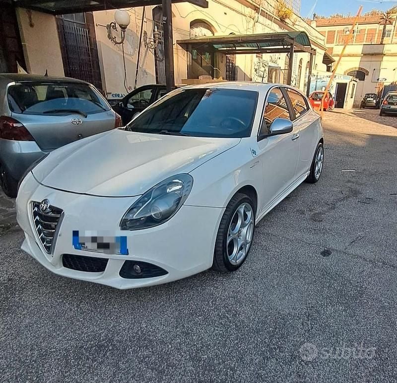 Usata Alfa Romeo Giulietta 170 CV (125 kW) 2013 Bianco Utilitaria