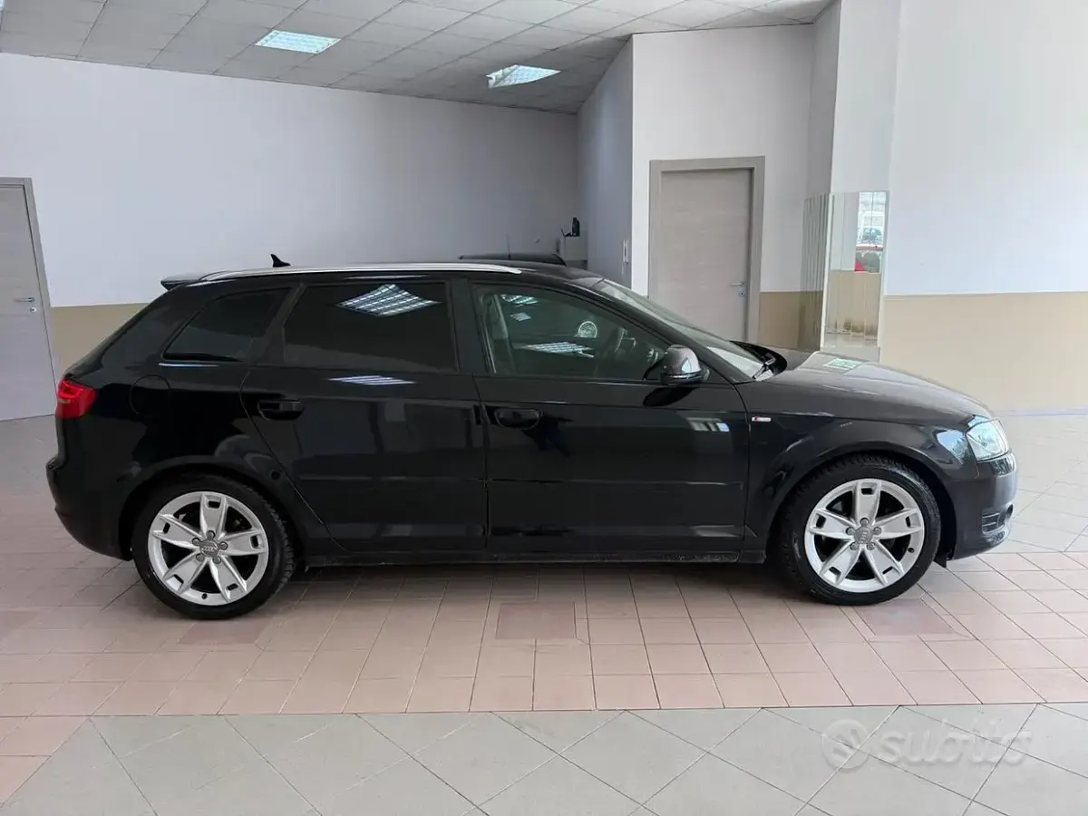 Usata Audi A3 Ambiente 140 CV (102 kW) 2010 Nero Utilitaria