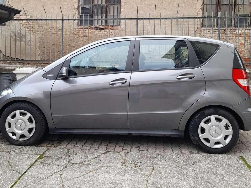 Usata Mercedes A160 Executive 82 CV (60 kW) 2012 Grigio Monovolume