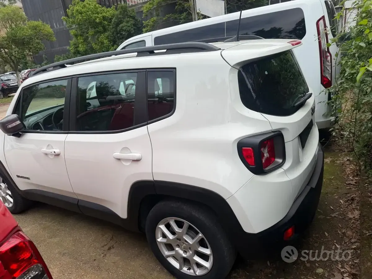 Usata Jeep Renegade Limited 131 CV (96 kW) 2022 Nero SUV