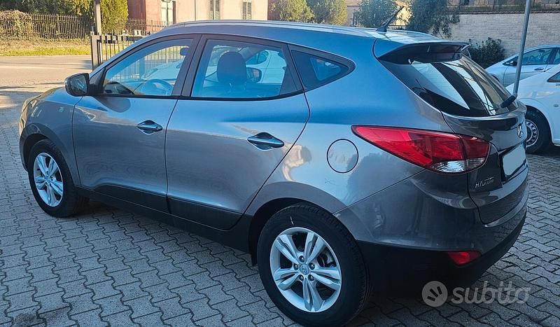 Usata Hyundai ix35 Comfort 115 CV (84 kW) 2012 Grigio SUV