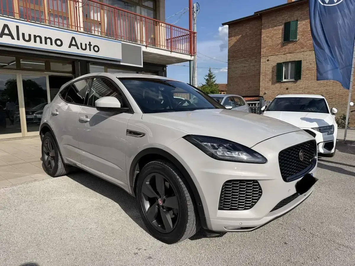 Usata Jaguar E-Pace R-Dynamic 179 CV (131 kW) 2018 Grigio SUV