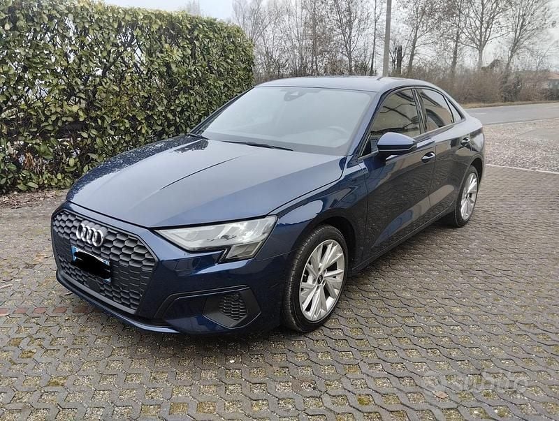 Blu/azzurro Usata 2022 Audi A3 Advanced Berlina | 21.800 € (Super prezzo) - Immagine 1/4