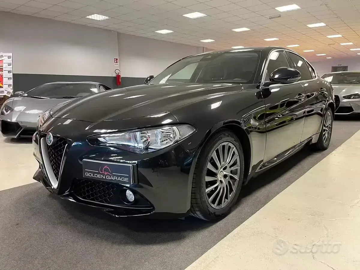 Usata Alfa Romeo Giulia Super 150 CV (110 kW) 2016 Nero Berlina