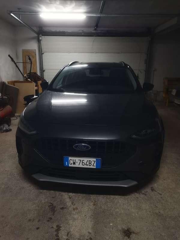 Usata Ford Focus Active 125 CV (91 kW) 2024 Grigio Berlina