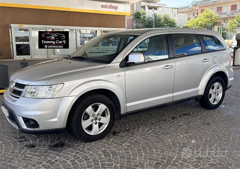 Usata Fiat Freemont 170 CV (125 kW) 2013 Grigio SUV