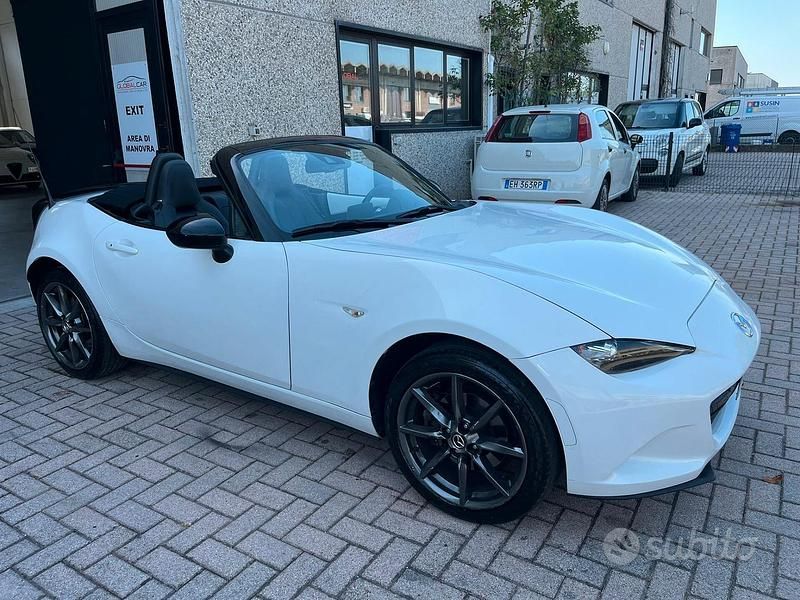 Usata Mazda MX5 Inclusive 160 CV (117 kW) 2016 Bianco Cabrio