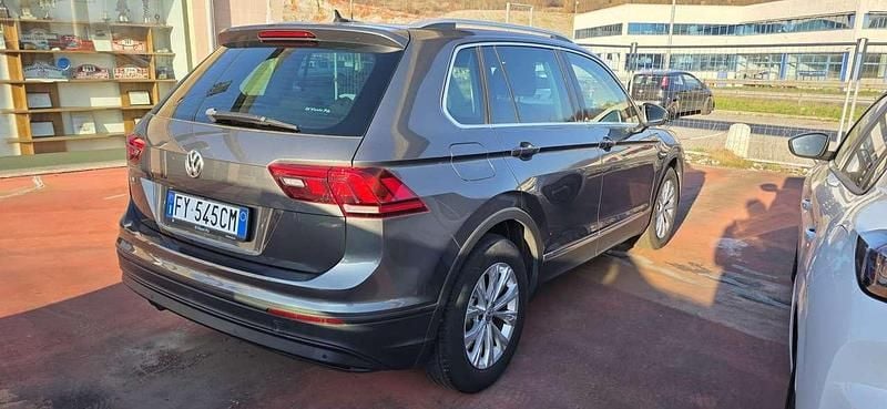 Usata VW Tiguan Business 116 CV (85 kW) 2019 Grigio SUV