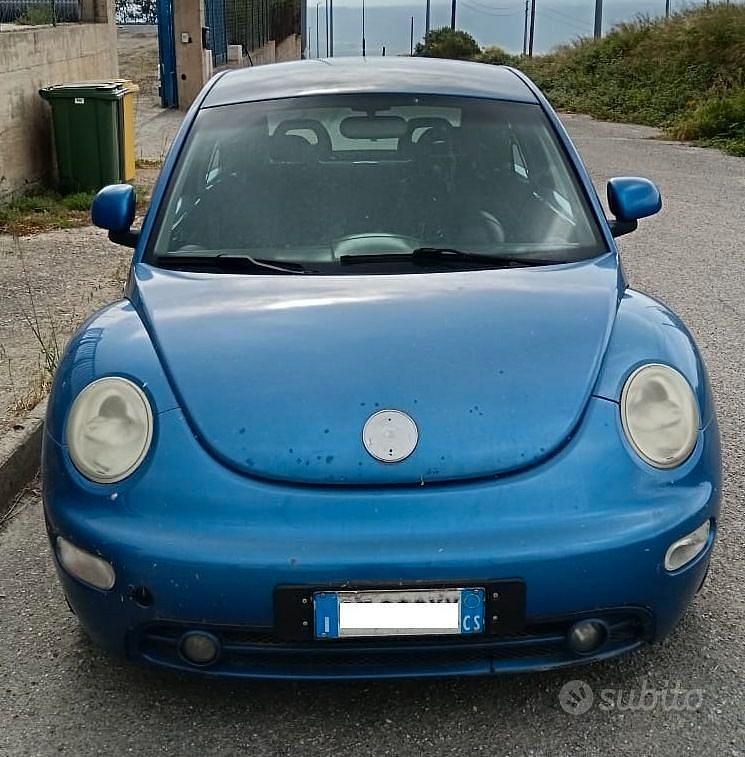 Usata 1999 VW Beetle Tre volumi | 2999 € (Buon prezzo) - Immagine 1/4