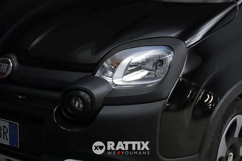 Usata Fiat Panda Cross Cross 69 CV (50 kW) 2025 Nero cinema Utilitaria