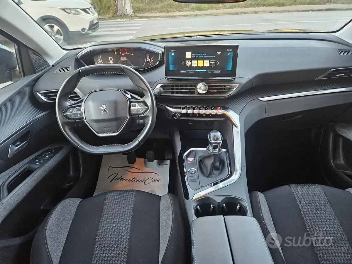 Usata Peugeot 3008 Active 131 CV (96 kW) 2021 Nero SUV