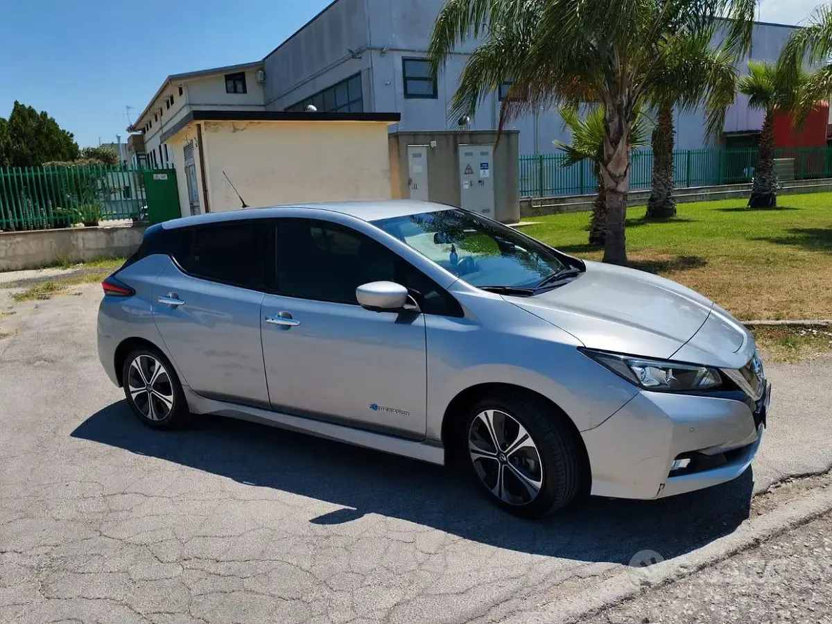 Usata Nissan Leaf 50 kW (68 CV) 2019 Grigio Utilitaria