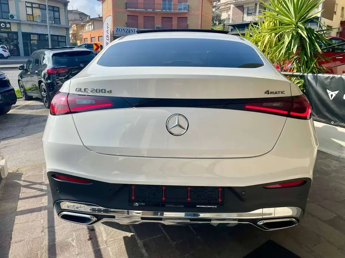 Usata Mercedes GLC200 AMG Line Premium Plus 163 CV (119 kW) 2025 Bianco polare SUV