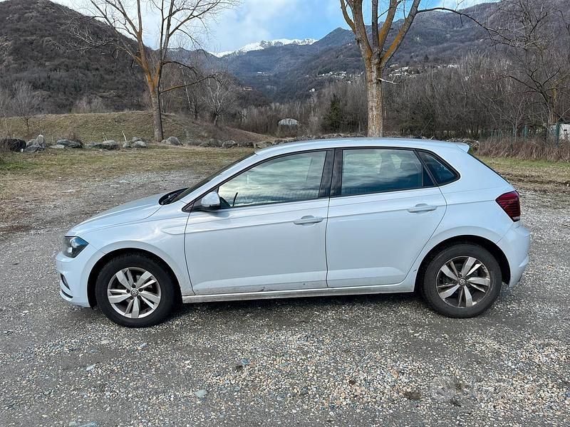 Usata VW Polo 80 CV (58 kW) 2019 Grigio Utilitaria