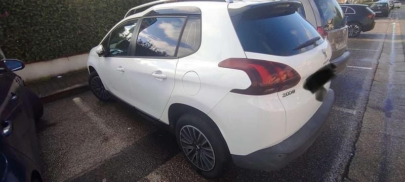 Usata Peugeot 2008 Access 75 CV (55 kW) 2017 SUV