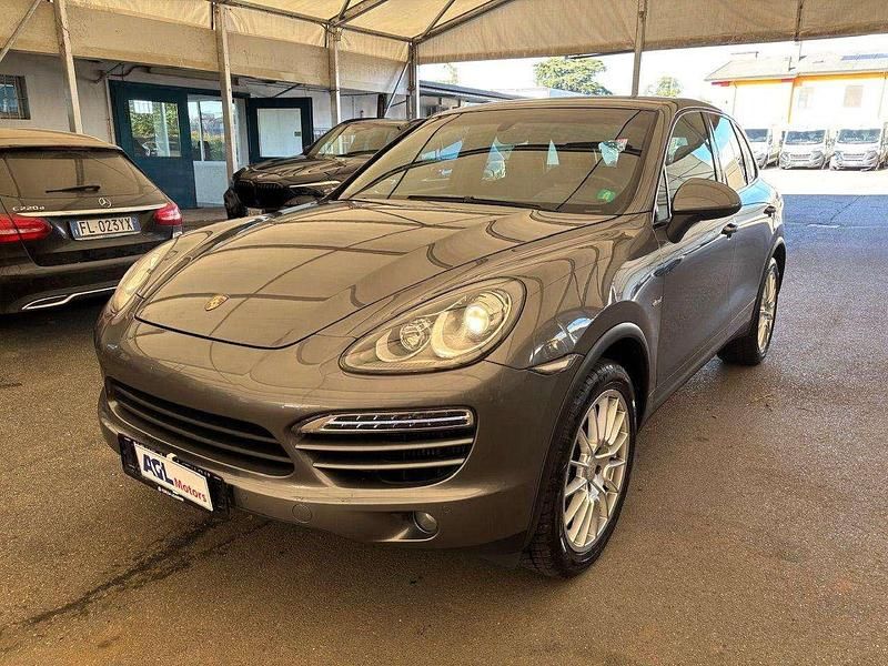 Usata Porsche Cayenne 245 CV (180 kW) 2013 Grigio SUV