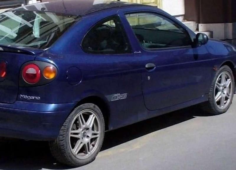 Usata Renault Mégane Coupé 147 CV (108 kW) 1999 Blu/azzurro Coupé