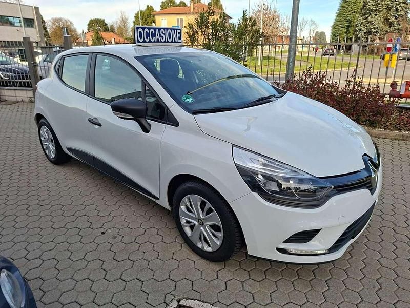 Usata Renault Clio IV Business 76 CV (55 kW) 2019 Bianco Berlina